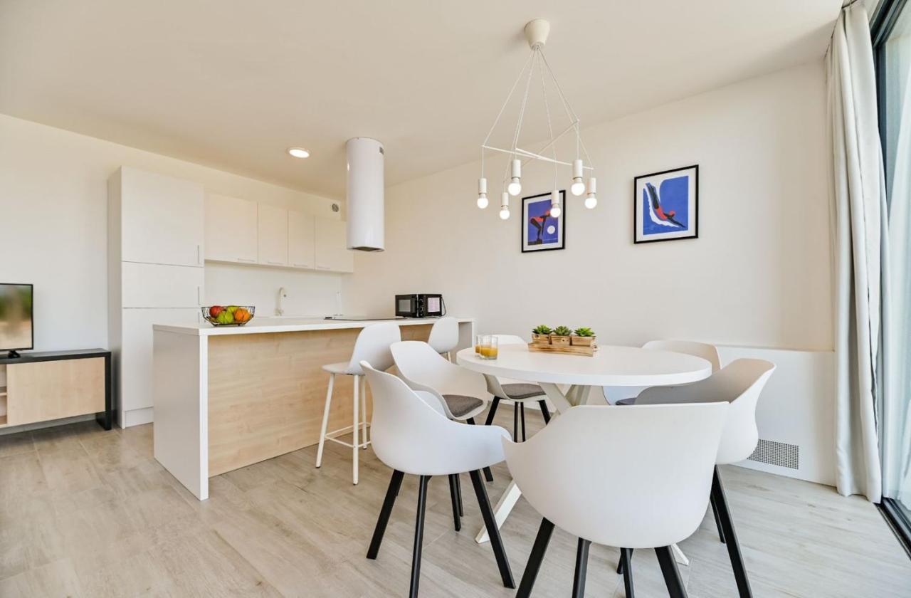 Apartment Flori With Sea View Malinska Ngoại thất bức ảnh